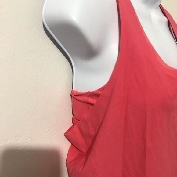 Athleta raspberry  Sports bra size S ….S25 - Picture 3 of 6